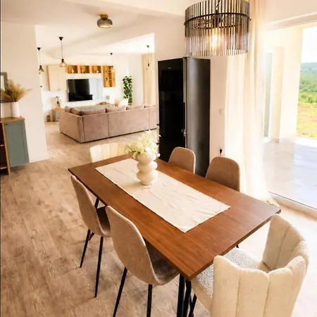 Villa Val *