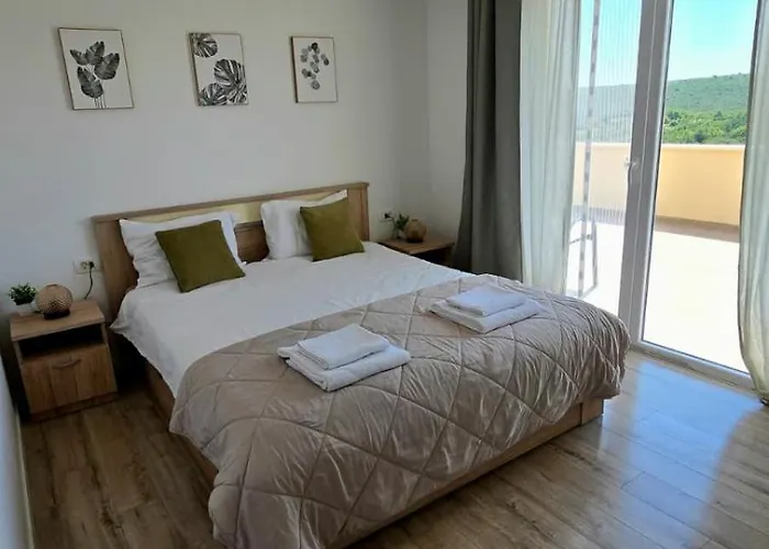 Vila Val Debeljak