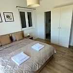 Val Villa