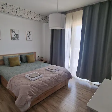 Val Villa *
